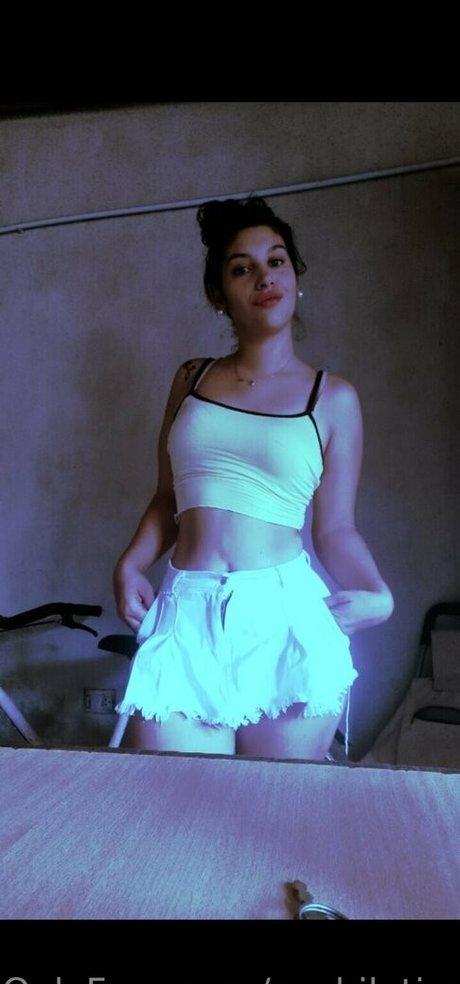 Naken läckt OnlyFans-bild av Sophilatinaqueen