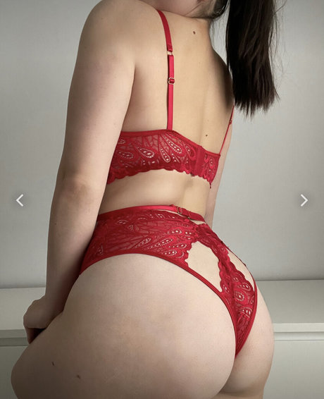 Naakte gelekte OnlyFans-foto van Samantha Warren