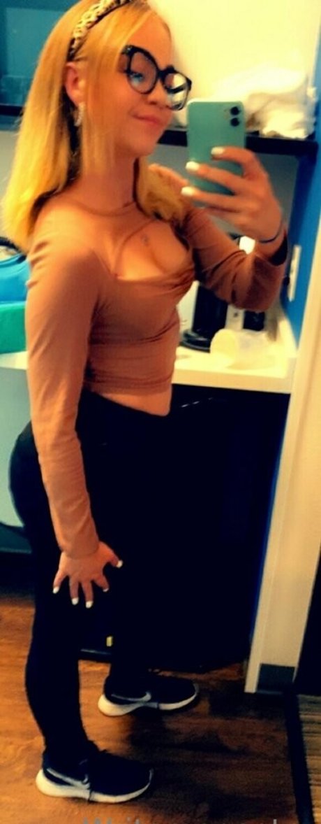 Nahá fotka uniklých OnlyFans od Writemepoetry