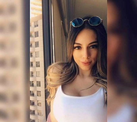 Nøgent lækket OnlyFans-billede af Danagorgeus