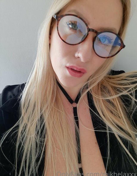 Naken lekkede OnlyFans-bilde av Mikhelaxxx