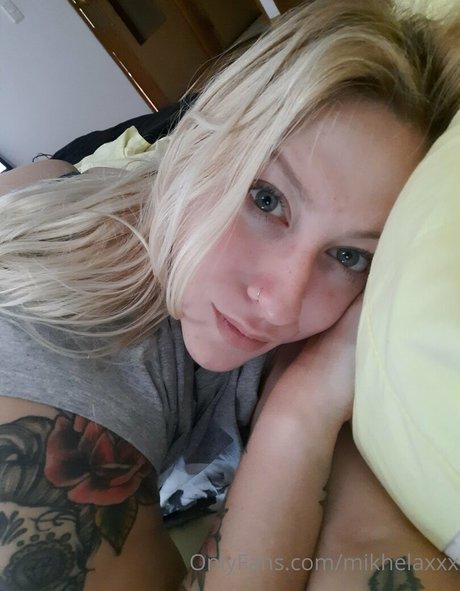 Mikhelaxxx
