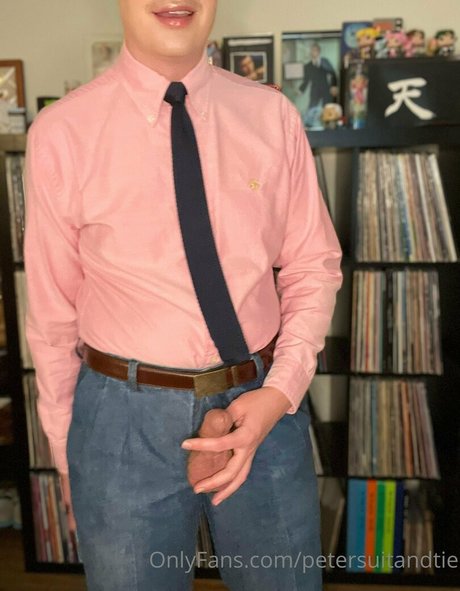 Petersuitandtie