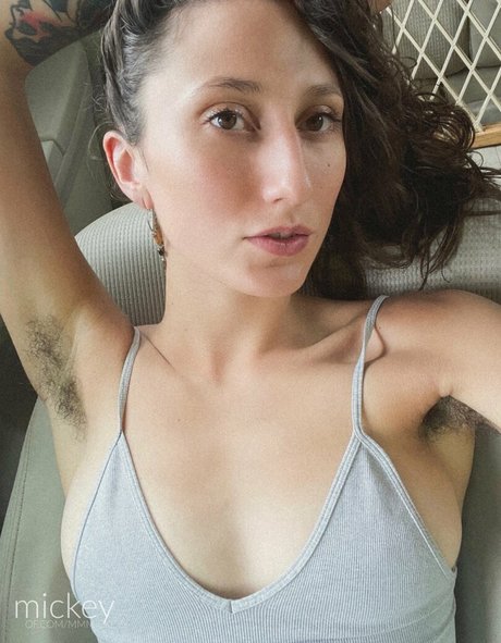 Naken lekkede OnlyFans-bilde av Mickeyfree