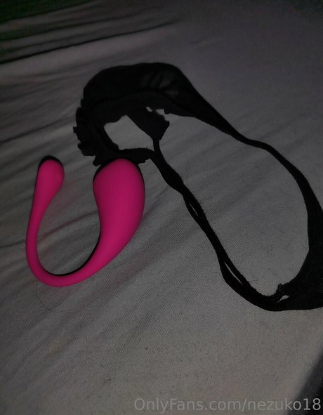 Nezuko18 OnlyFans 유출 누드 사진