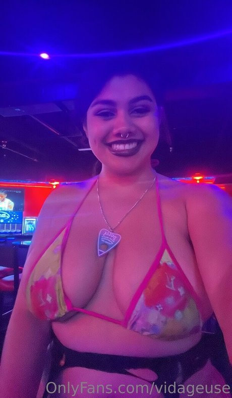 Foto nua vazada do OnlyFans de Vidageuse