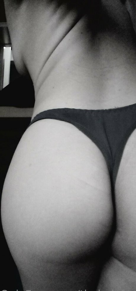 Naken läckt OnlyFans-bild av Theladyfromshanghai