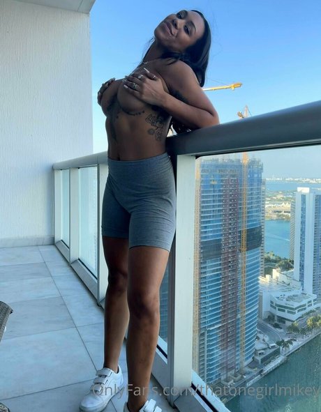 Thatonegirlmikey  nude leaked OnlyFans photo