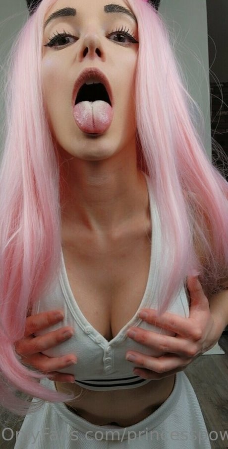 Naakte gelekte OnlyFans-foto van Princesspowpow