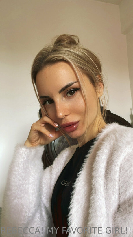 Rebecca Alba