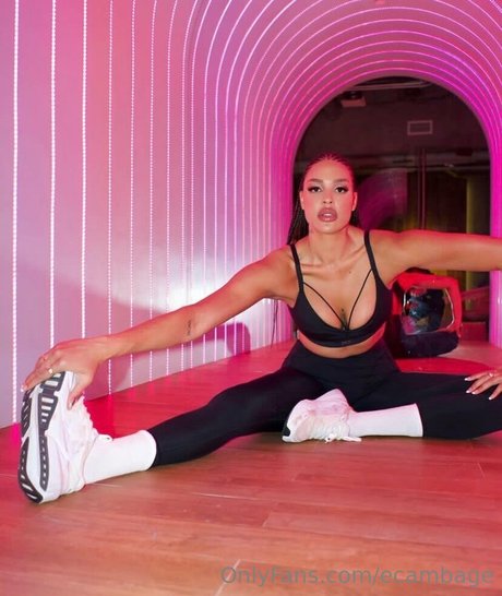 Elizabeth Cambage