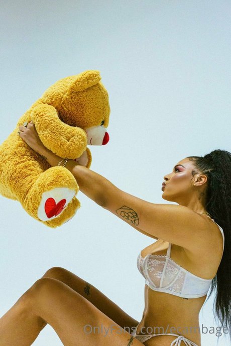 Foto desnuda filtrada de OnlyFans de Elizabeth Cambage