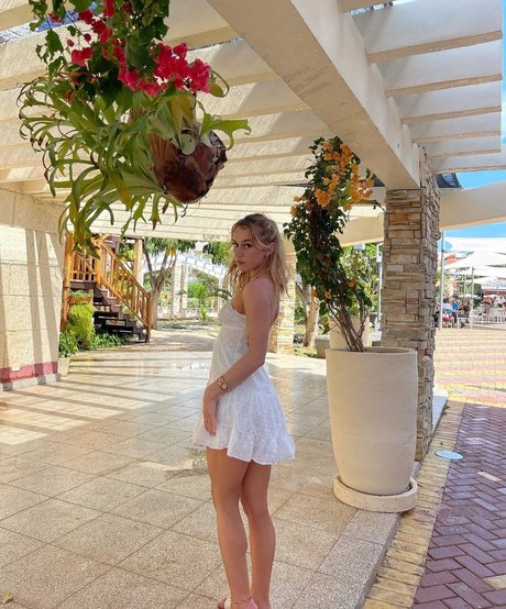 Nahá fotka uniklých OnlyFans od Carla Taylor