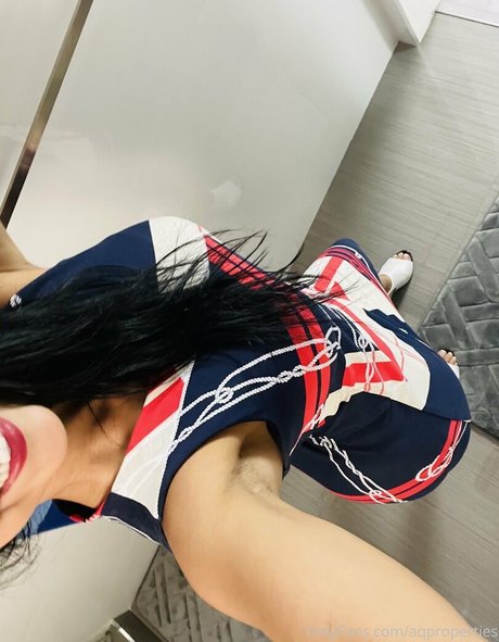 Nahá fotka uniklých OnlyFans od Abella Anderson