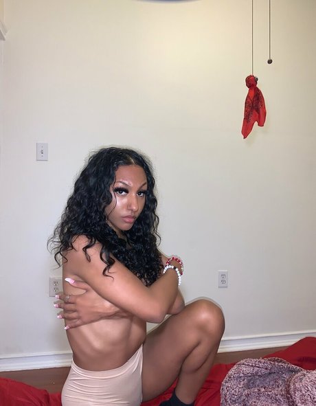Nahá fotka uniklých OnlyFans od Burlz