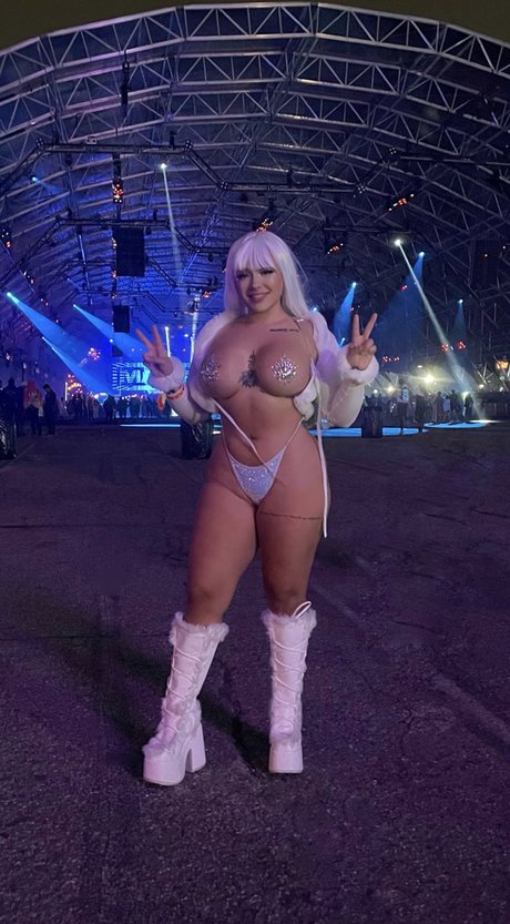 Foto desnuda filtrada de OnlyFans de Loveely Lotuss