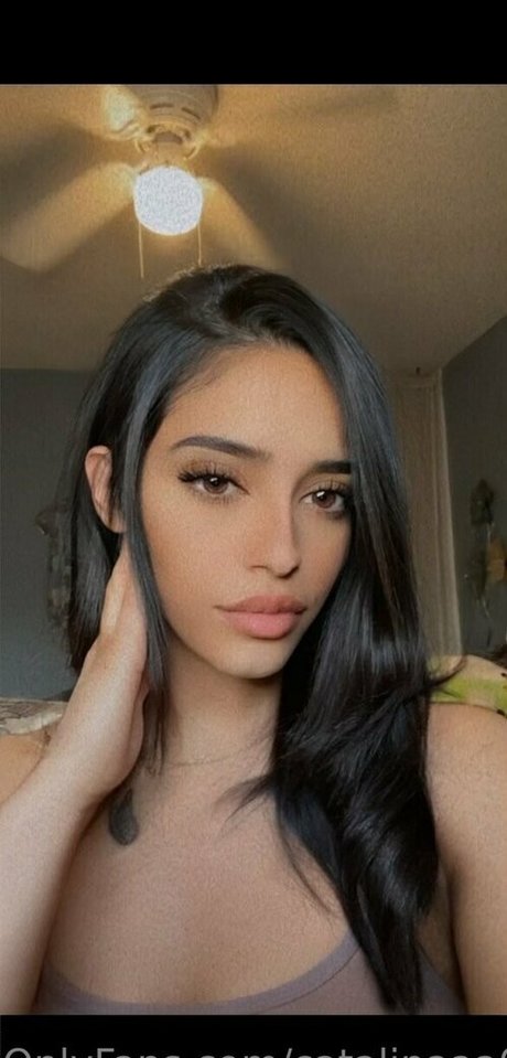 Naken lekkede OnlyFans-bilde av Cat