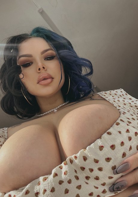 Nahá fotka uniklých OnlyFans od Bulgakova Frida