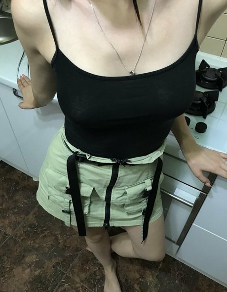 Foto di nudo di fuga di OnlyFans di Sally Salisbury