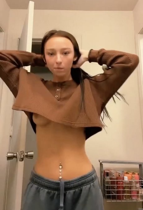 Nahá fotka uniklých OnlyFans od Kayleerashay