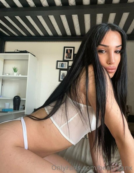 Naken lekkede OnlyFans-bilde av Beatrixxnx