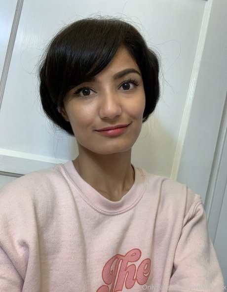 Naken läckt OnlyFans-bild av Vivaathenax