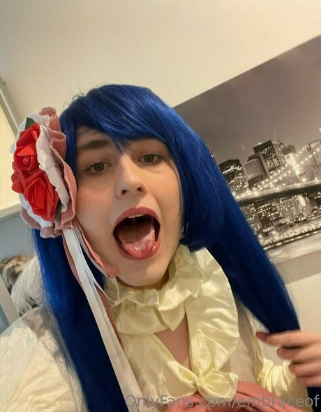 Naken läckt OnlyFans-bild av Embraceof