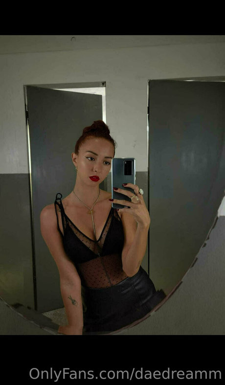 Foto di nudo di fuga di OnlyFans di Daedreamm