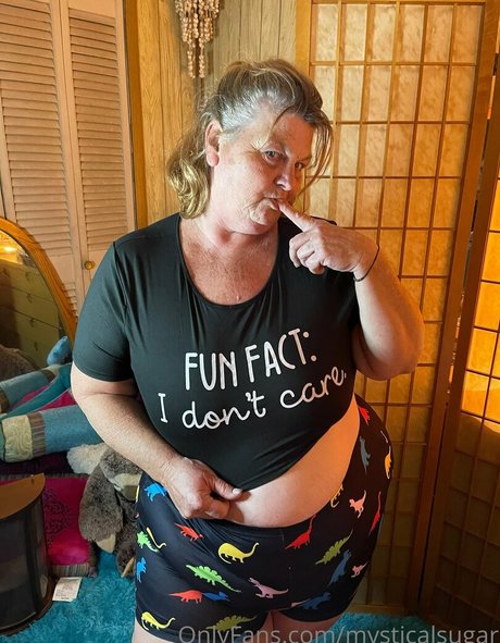 Naakte gelekte OnlyFans-foto van Mysticalsugar