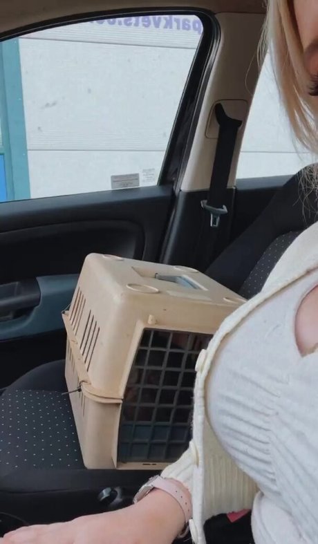 Naken läckt OnlyFans-bild av Shona Colson