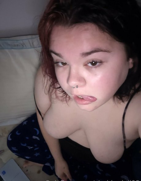 Naken lekkede OnlyFans-bilde av Chubbydoll03