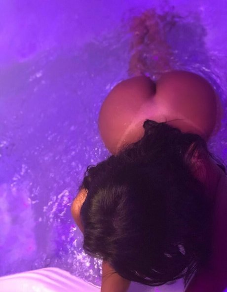 Renataryos OnlyFans泄露裸照