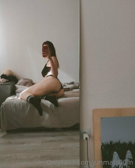 Emmabl00m  nude leaked OnlyFans photo