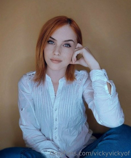 Naakte gelekte OnlyFans-foto van Victoriapromo