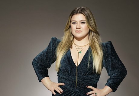 Kelly Clarkson OnlyFans泄露裸照