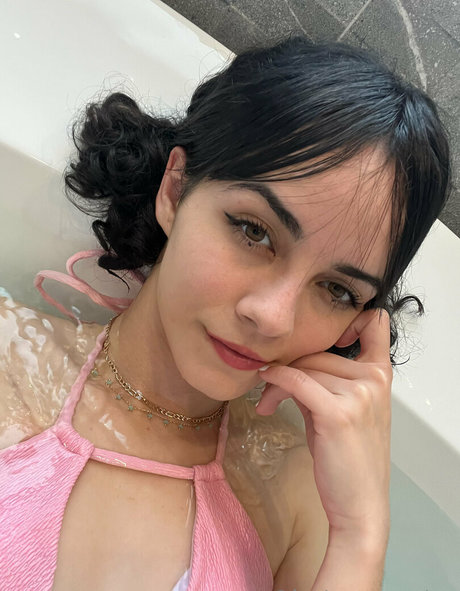 Обнаженная фотография утечки OnlyFans от Justroommates