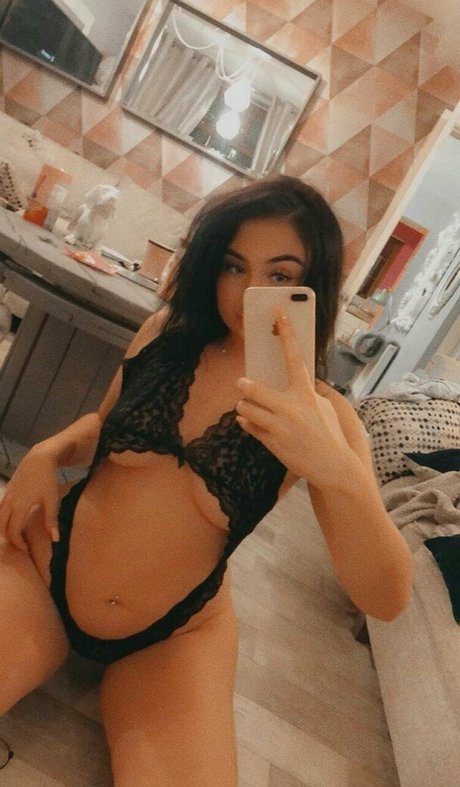 Naken lekkede OnlyFans-bilde av Cjay Natalie