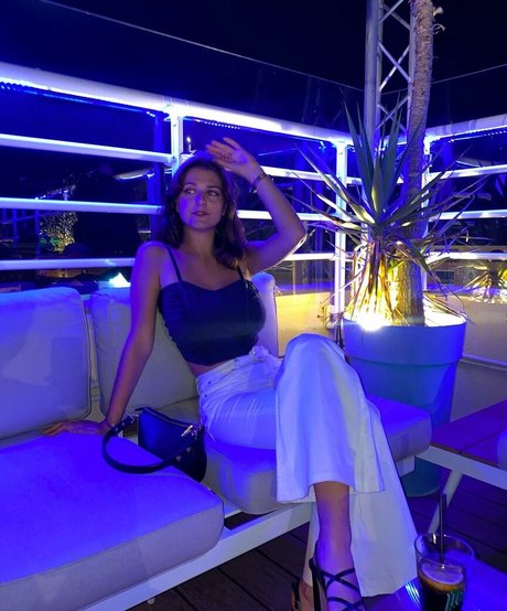 Nina Joy