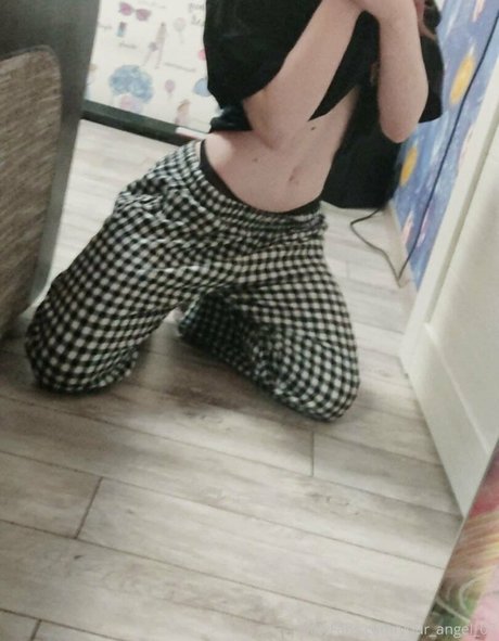 Foto nua vazada do OnlyFans de Yourangel07