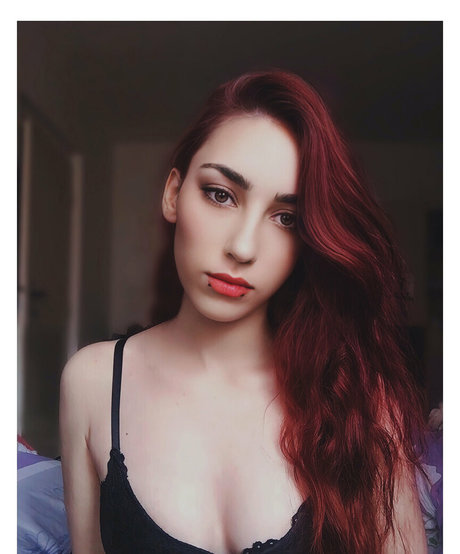 Nahá fotka uniklých OnlyFans od Freyanillinht