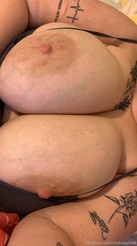 Naken lekkede OnlyFans-bilde av Crybabymak
