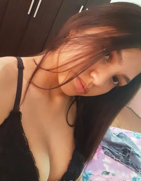 Nagie wyciekłe zdjęcie OnlyFans od Bunnyallesia