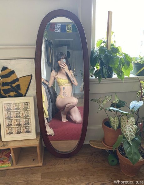 Nahá fotka uniklých OnlyFans od Whoreticulture