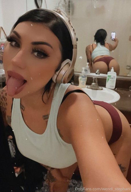 Nacktes geleaktes OnlyFans-Foto von Wendistephani