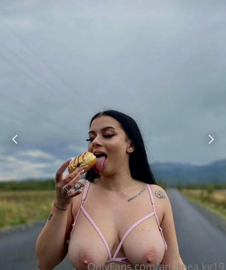 Alasti lekkinud OnlyFans-i pilt Andreeakg19