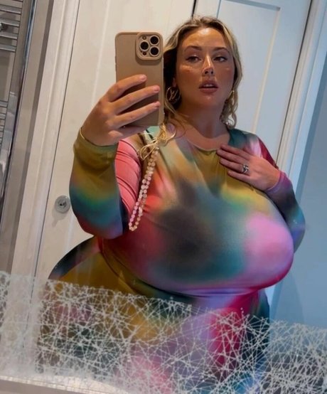 Nahá fotka uniklých OnlyFans od Juiceefruitee