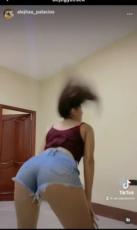 Naken lekkede OnlyFans-bilde av Alejandrapalaciosof