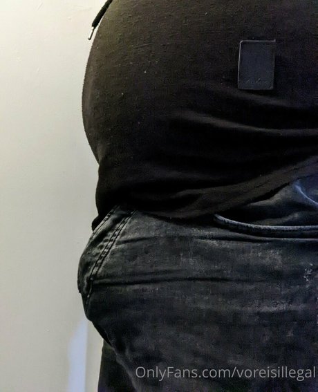 Naken lekkede OnlyFans-bilde av Voreisillegal