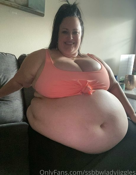 Ssbbwladyjiggles