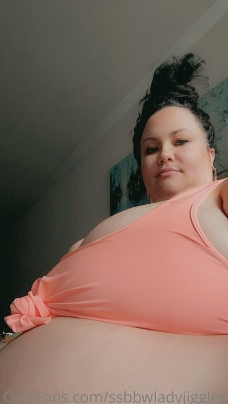 Alaston vuotanut OnlyFans-kuva Ssbbwladyjiggles
